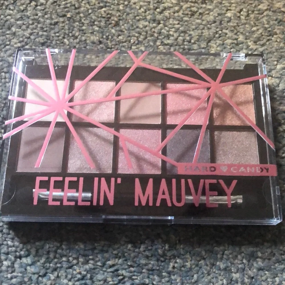 Hard 💗 Candy Feelin Mauvey Eyeshadow Pallet